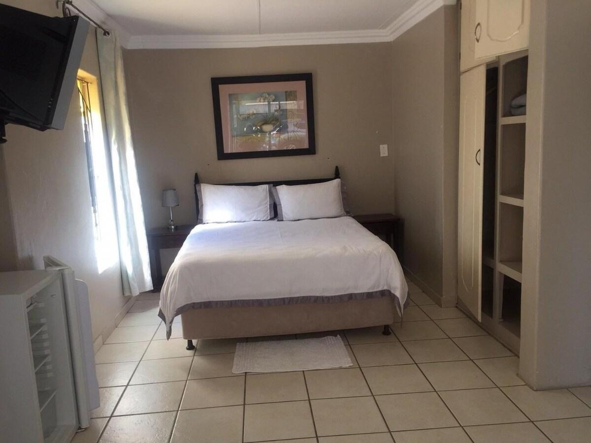 Toro Guest House Rustenburg Exterior foto